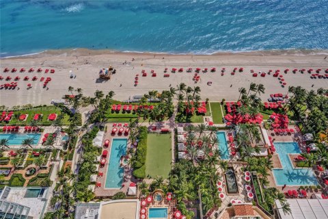 Copropriété à louer à Sunny Isles Beach, Floride: 4 chambres, 254.18 m2 № 1946858 - photo 2