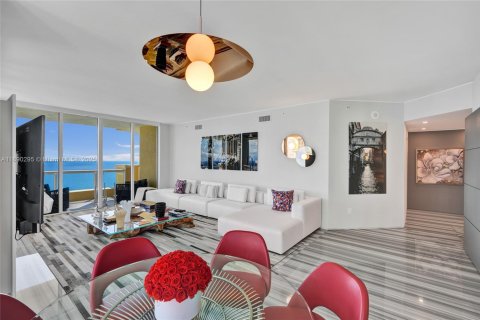 Copropriété à louer à Sunny Isles Beach, Floride: 4 chambres, 254.18 m2 № 1946858 - photo 9