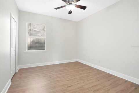 House in Orlando, Florida 3 bedrooms, 182.46 sq.m. № 2378070 - photo 15