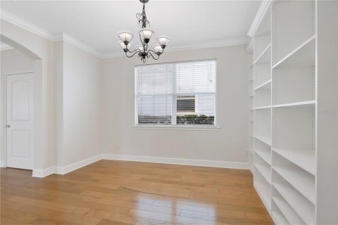 House in Orlando, Florida 3 bedrooms, 182.46 sq.m. № 2378070 - photo 9