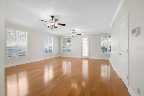 House in Orlando, Florida 3 bedrooms, 182.46 sq.m. № 2378070 - photo 5