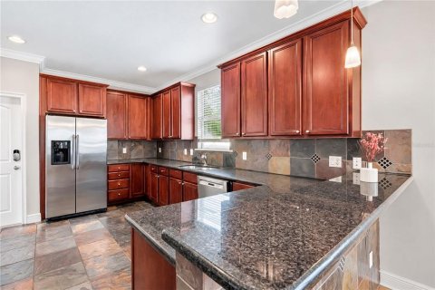 House in Orlando, Florida 3 bedrooms, 182.46 sq.m. № 2378070 - photo 7