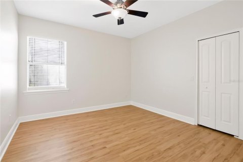 House in Orlando, Florida 3 bedrooms, 182.46 sq.m. № 2378070 - photo 18