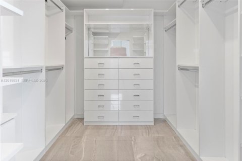 Condominio en alquiler en Miami Beach, Florida, 2 dormitorios, 166.3 m2 № 2085960 - foto 26