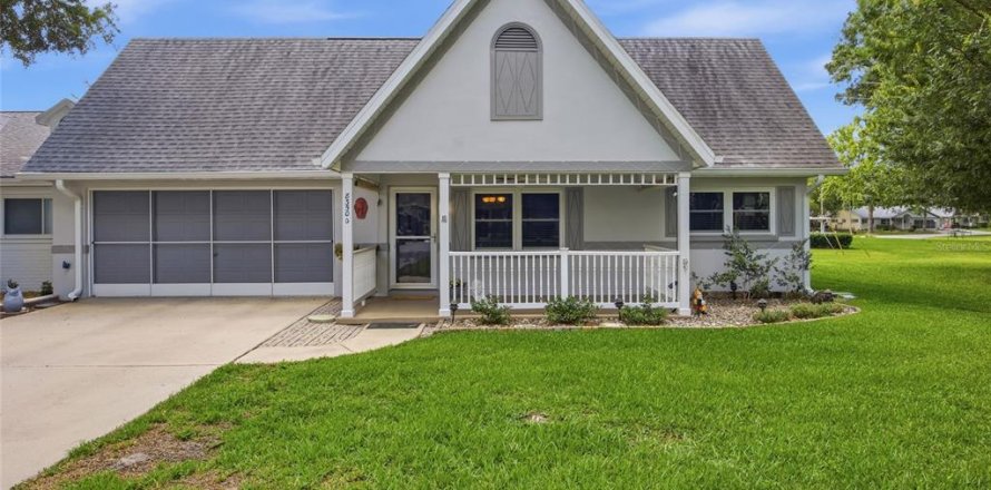House in Ocala, Florida 2 bedrooms, 145.95 sq.m. № 2098300