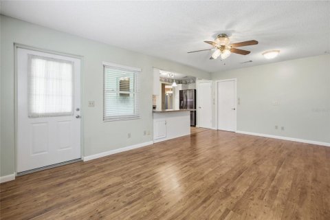 House in Ocala, Florida 2 bedrooms, 145.95 sq.m. № 2098300 - photo 28