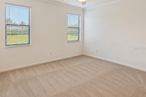 Villa ou maison à vendre à Venice, Floride: 2 chambres, 177.16 m2 № 2415397 - photo 11