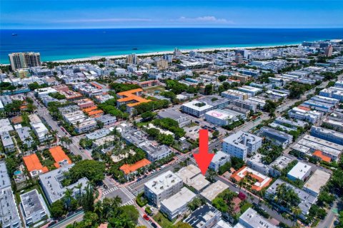Condo in Miami Beach, Florida  № 1850660 - photo 16