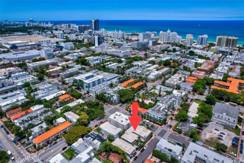 Condo in Miami Beach, Florida  № 1850660 - photo 17