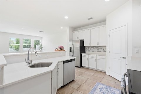 Touwnhouse à vendre à Tampa, Floride: 3 chambres, 216.83 m2 № 2151331 - photo 16