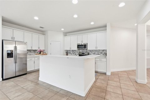 Touwnhouse à vendre à Tampa, Floride: 3 chambres, 216.83 m2 № 2151331 - photo 17