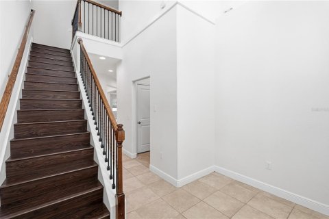 Touwnhouse à vendre à Tampa, Floride: 3 chambres, 216.83 m2 № 2151331 - photo 8