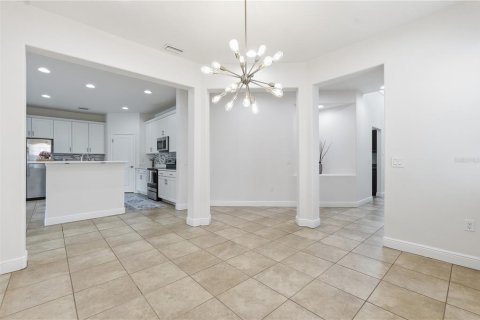 Touwnhouse à vendre à Tampa, Floride: 3 chambres, 216.83 m2 № 2151331 - photo 13