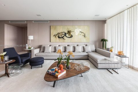 Снять в аренду кондоминиум в Бэл-Харбор, Флорида 2 спальни, 207.45м2, № 2048468 - фото 4