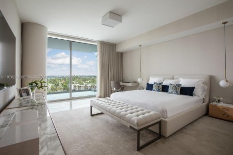 Снять в аренду кондоминиум в Бэл-Харбор, Флорида 2 спальни, 207.45м2, № 2048468 - фото 13