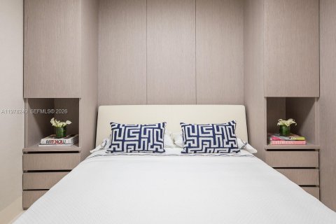 Снять в аренду кондоминиум в Бэл-Харбор, Флорида 2 спальни, 207.45м2, № 2048468 - фото 20