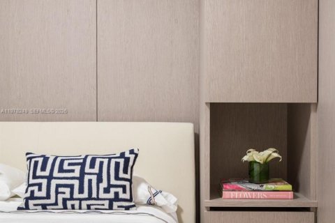 Снять в аренду кондоминиум в Бэл-Харбор, Флорида 2 спальни, 207.45м2, № 2048468 - фото 21