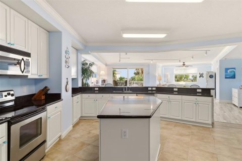 Condo in Palm Coast, Florida, 2 bedrooms  № 2329722 - photo 21