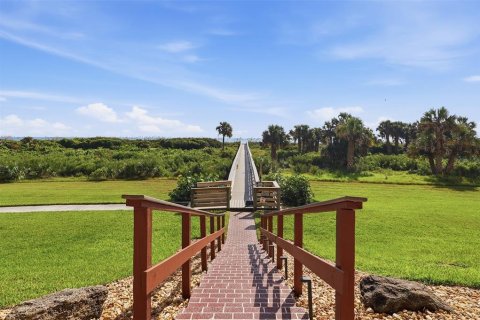 Condo in Palm Coast, Florida, 2 bedrooms  № 2329722 - photo 12