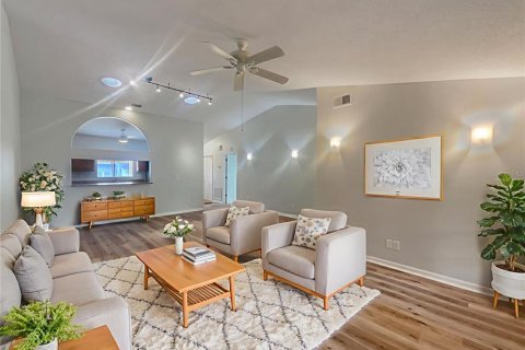 Touwnhouse à vendre à Clermont, Floride: 2 chambres, 111.11 m2 № 1901557 - photo 2