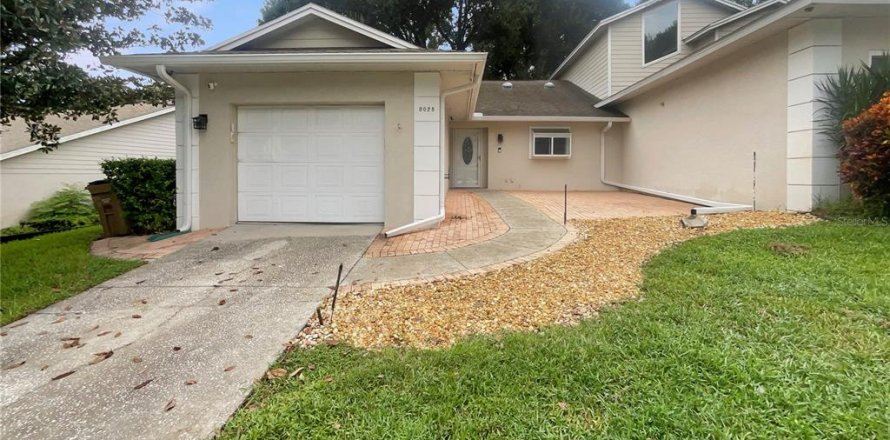 Touwnhouse à Clermont, Floride 2 chambres, 111.11 m2 № 1901557