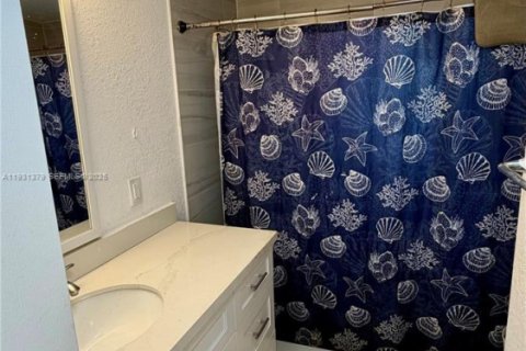 Casa en venta en Miami, Florida, 3 dormitorios, 92.9 m2 № 1990308 - foto 7