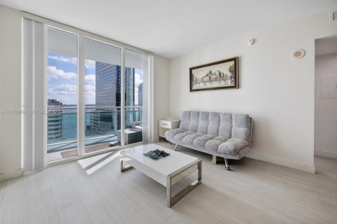 Condo in Miami, Florida, 2 bedrooms № 1991072 - photo 13