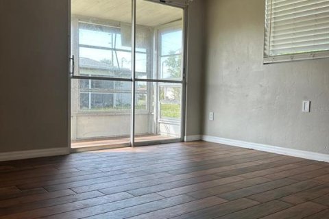 Casa en venta en North Port, Florida, 3 dormitorios, 100.89 m2 № 1808857 - foto 6