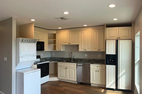 Casa en venta en North Port, Florida, 3 dormitorios, 100.89 m2 № 1808857 - foto 4