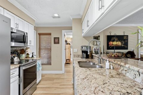 House in Sarasota, Florida 4 bedrooms, 194.63 sq.m. № 2217717 - photo 16