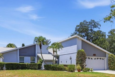 House in Sarasota, Florida 4 bedrooms, 194.63 sq.m. № 2217717