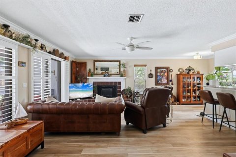 House in Sarasota, Florida 4 bedrooms, 194.63 sq.m. № 2217717 - photo 20