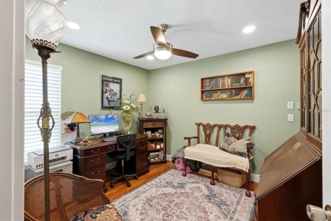 House in Sarasota, Florida 4 bedrooms, 194.63 sq.m. № 2217717 - photo 21