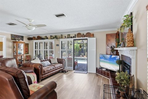 House in Sarasota, Florida 4 bedrooms, 194.63 sq.m. № 2217717 - photo 18