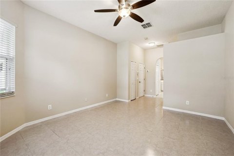Casa en venta en Tampa, Florida, 4 dormitorios, 212.93 m2 № 1853632 - foto 15