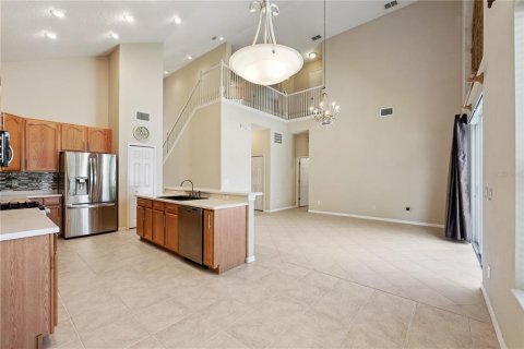 Casa en venta en Tampa, Florida, 4 dormitorios, 212.93 m2 № 1853632 - foto 12