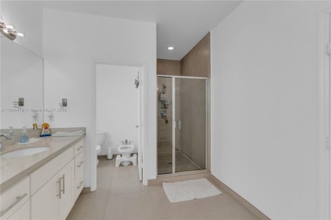 Touwnhouse à vendre à Doral, Floride: 4 chambres, 200.3 m2 № 1956060 - photo 24