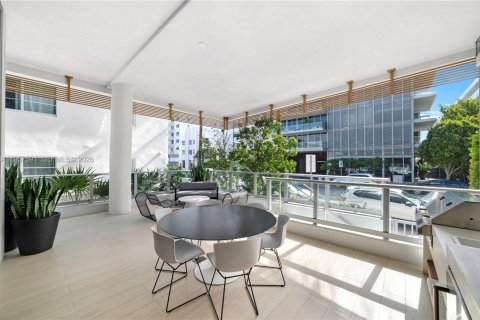 Condo in Miami Beach, Florida, 2 bedrooms  № 2029052 - photo 6