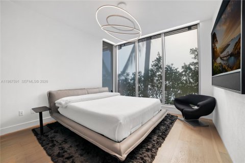 Condo in Miami Beach, Florida, 2 bedrooms  № 2029052 - photo 15