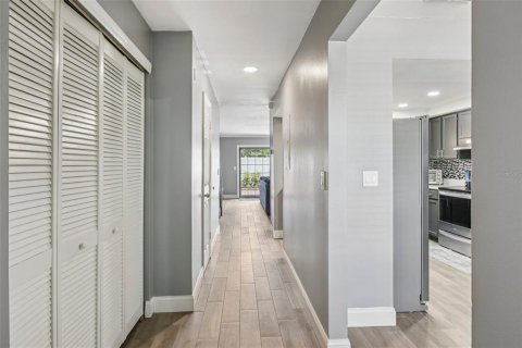Adosado en venta en Tampa, Florida, 2 dormitorios, 133.78 m2 № 1792672 - foto 10