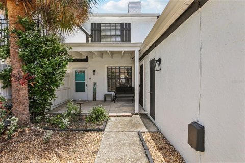 Adosado en venta en Tampa, Florida, 2 dormitorios, 133.78 m2 № 1792672 - foto 8
