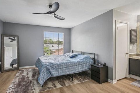 Adosado en venta en Tampa, Florida, 2 dormitorios, 133.78 m2 № 1792672 - foto 5