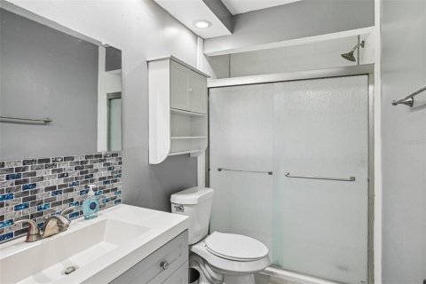 Adosado en venta en Tampa, Florida, 2 dormitorios, 133.78 m2 № 1792672 - foto 19