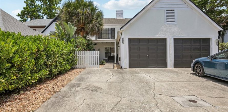 Adosado en Tampa, Florida 2 dormitorios, 133.78 m2 № 1792672