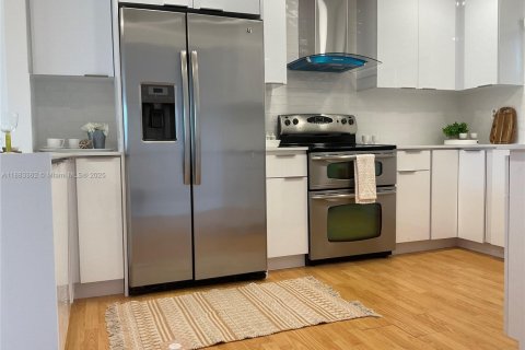 Купить кондоминиум в Санрайз, Флорида 2 спальни, 95.69м2, № 1930808 - фото 5