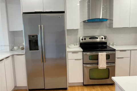 Купить кондоминиум в Санрайз, Флорида 2 спальни, 95.69м2, № 1930808 - фото 7