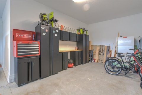 House in Ocoee, Florida 5 bedrooms, 297.47 sq.m. № 1655905 - photo 15