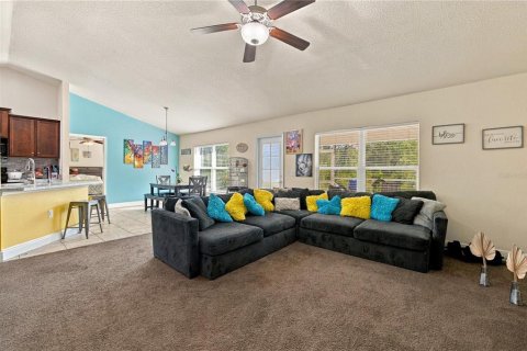 Casa en venta en Lehigh Acres, Florida, 4 dormitorios, 163.23 m2 № 2386288 - foto 3