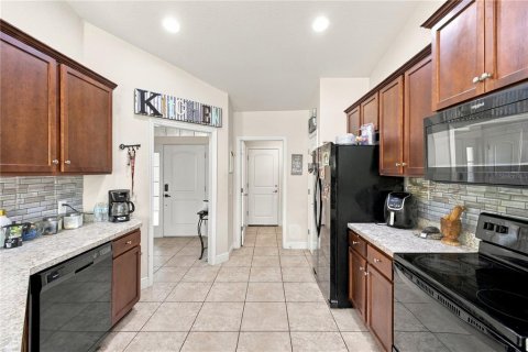 Casa en venta en Lehigh Acres, Florida, 4 dormitorios, 163.23 m2 № 2386288 - foto 10