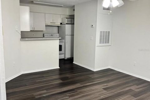 Copropriété à louer à Orlando, Floride: 1 chambre, 49.7 m2 № 2406353 - photo 5